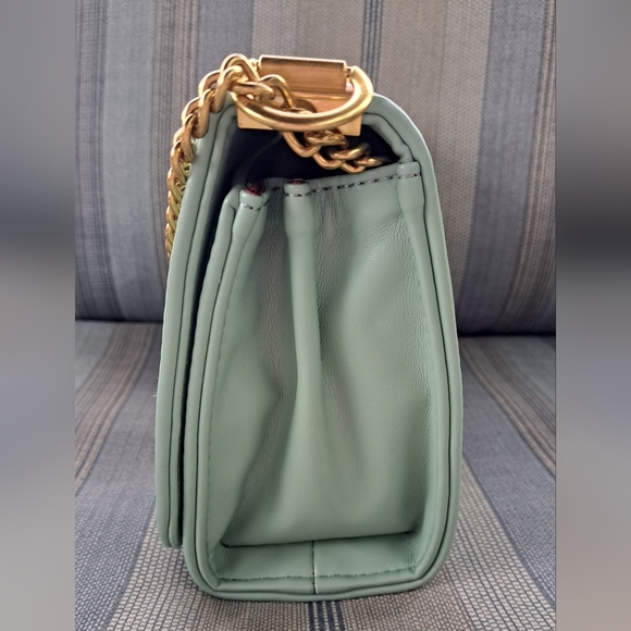 NWOT!! TRENDY CONVERTIBLE HANDBAG - Picture 4 of 10